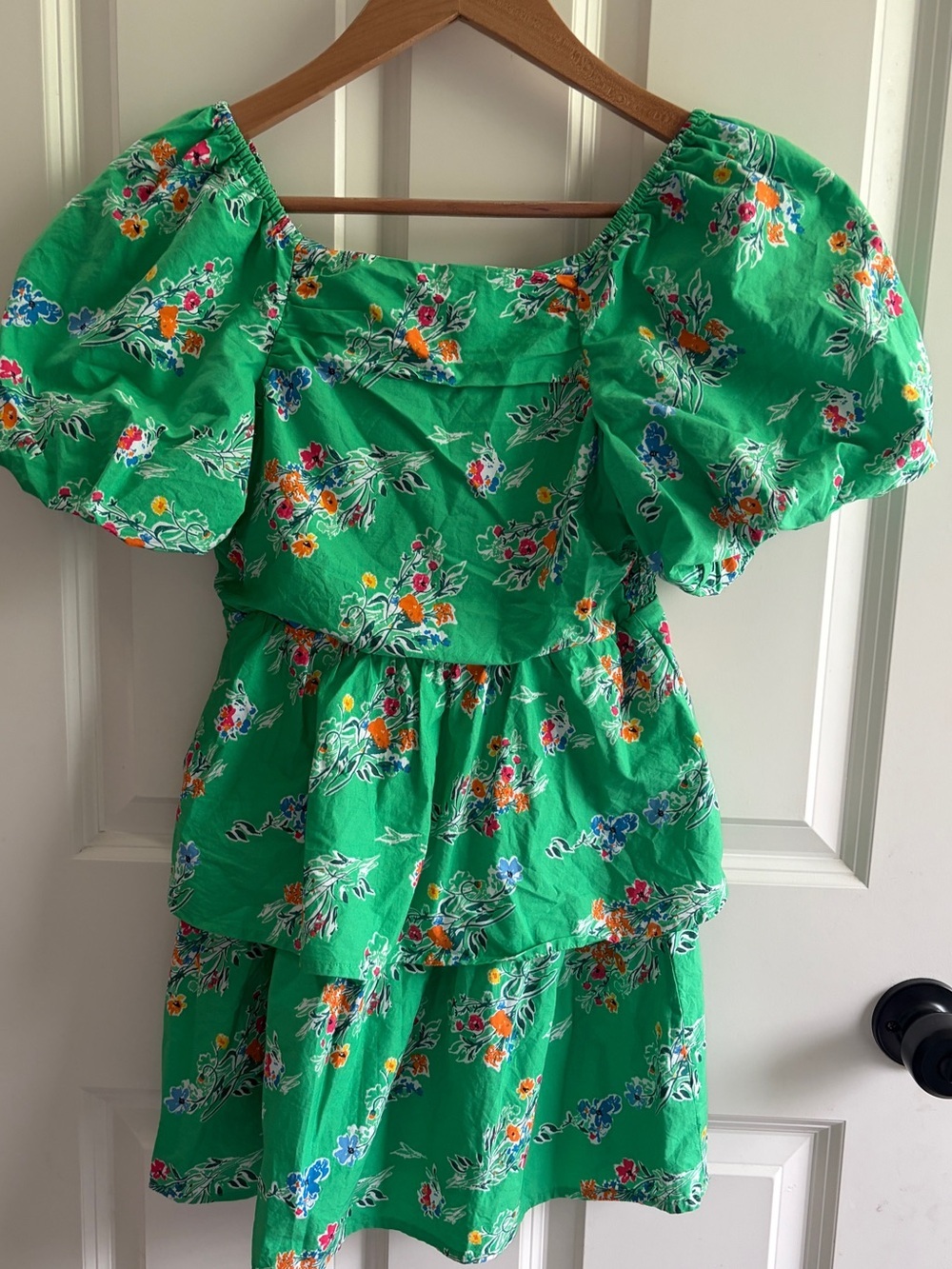 Like new size 10/12 Cat & Jack Green Floral Smocked Tier Dress with Puff Sleeves
